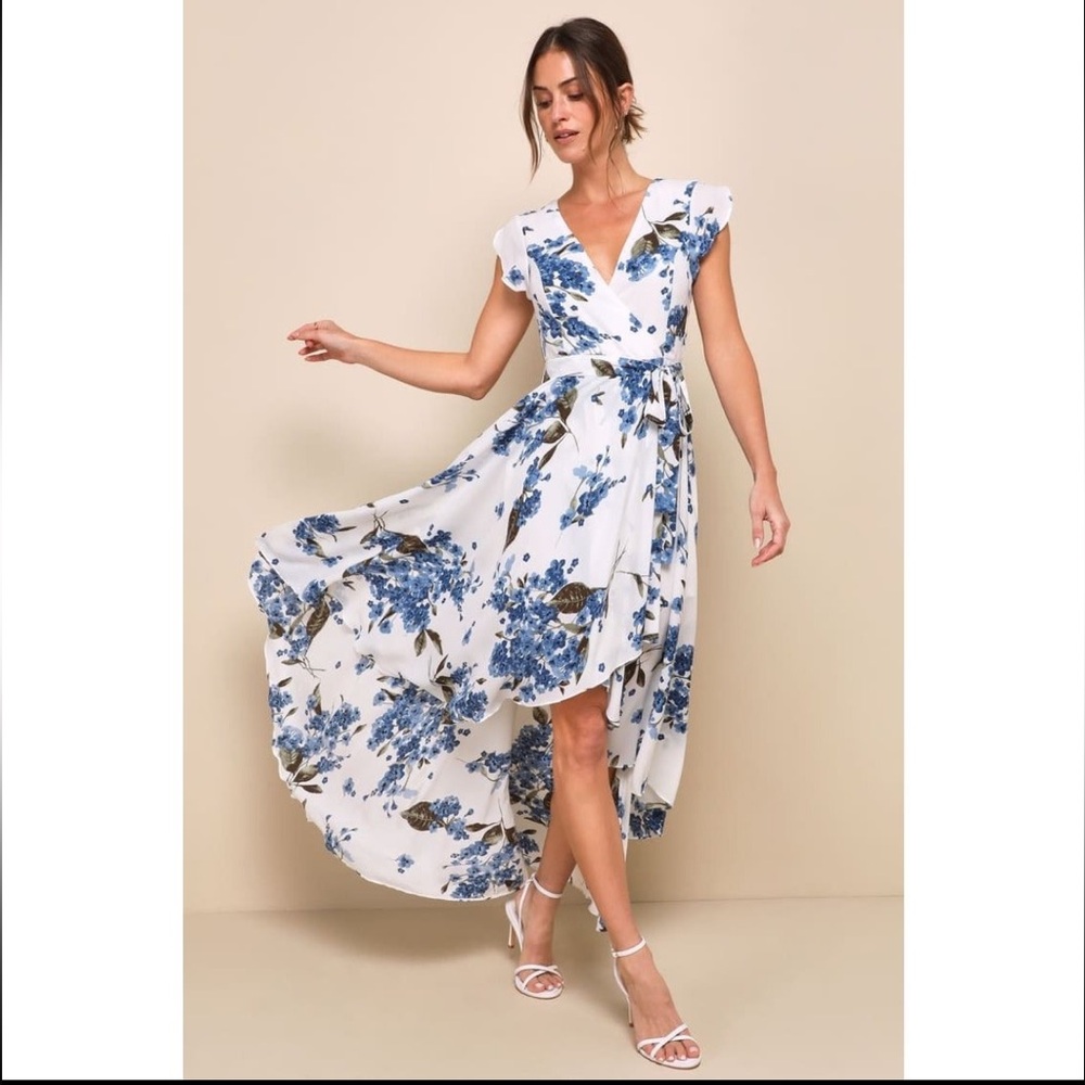 Lulu’s Maxi Floral Dress